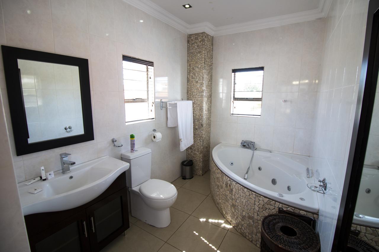The Shamrock Hotel Polokwane Eksteriør bilde